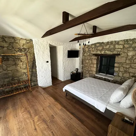 ホテル Baba Evi アラカティ
